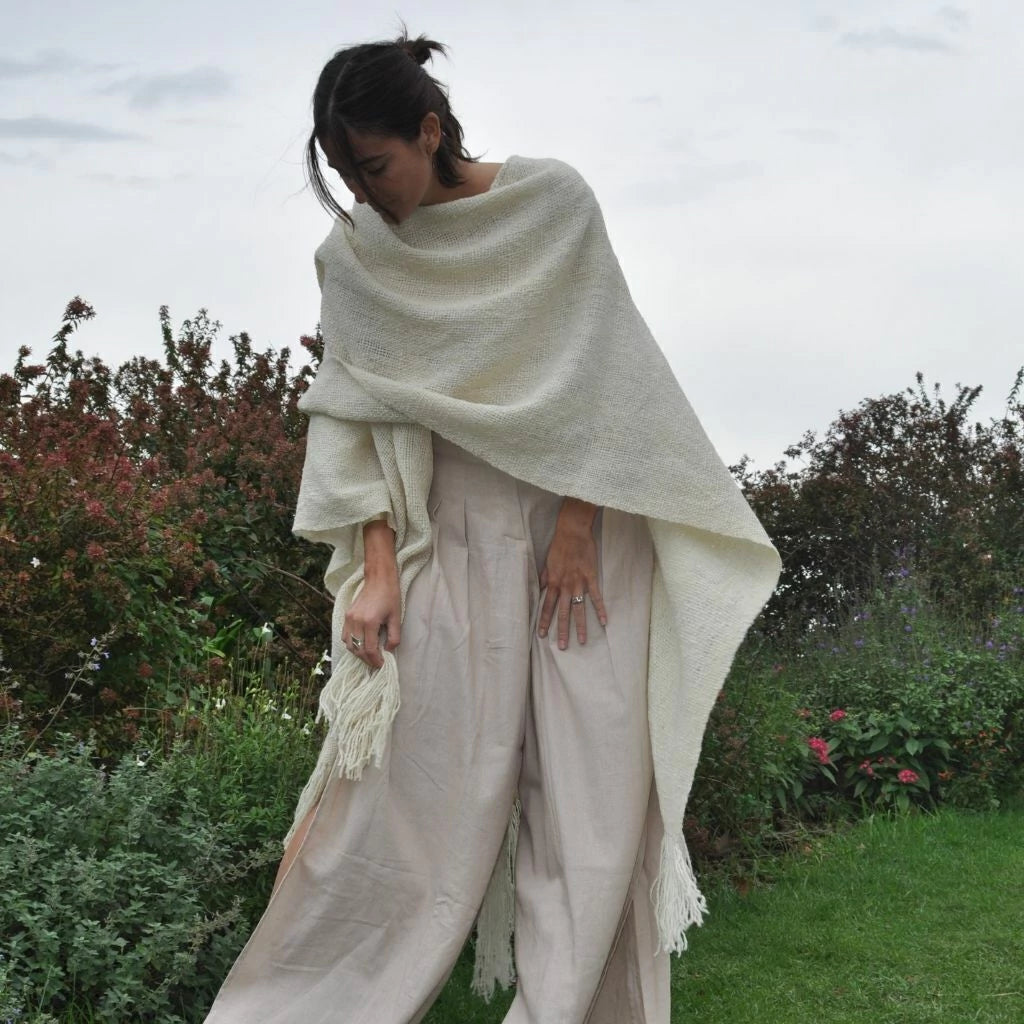 Ruana Irupé – Natural (Crudo)